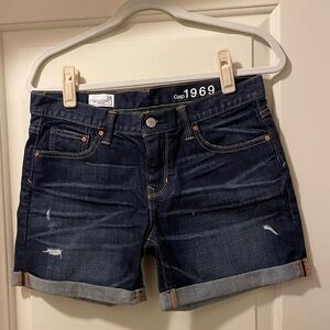 GAP Shorts